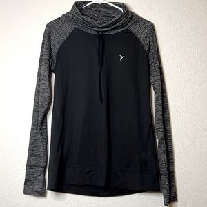 LONG SLEEVE WORKOUT SHIRT